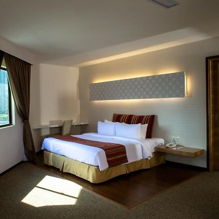 Grand Barakah Hotel Ampang  Buitenkant foto